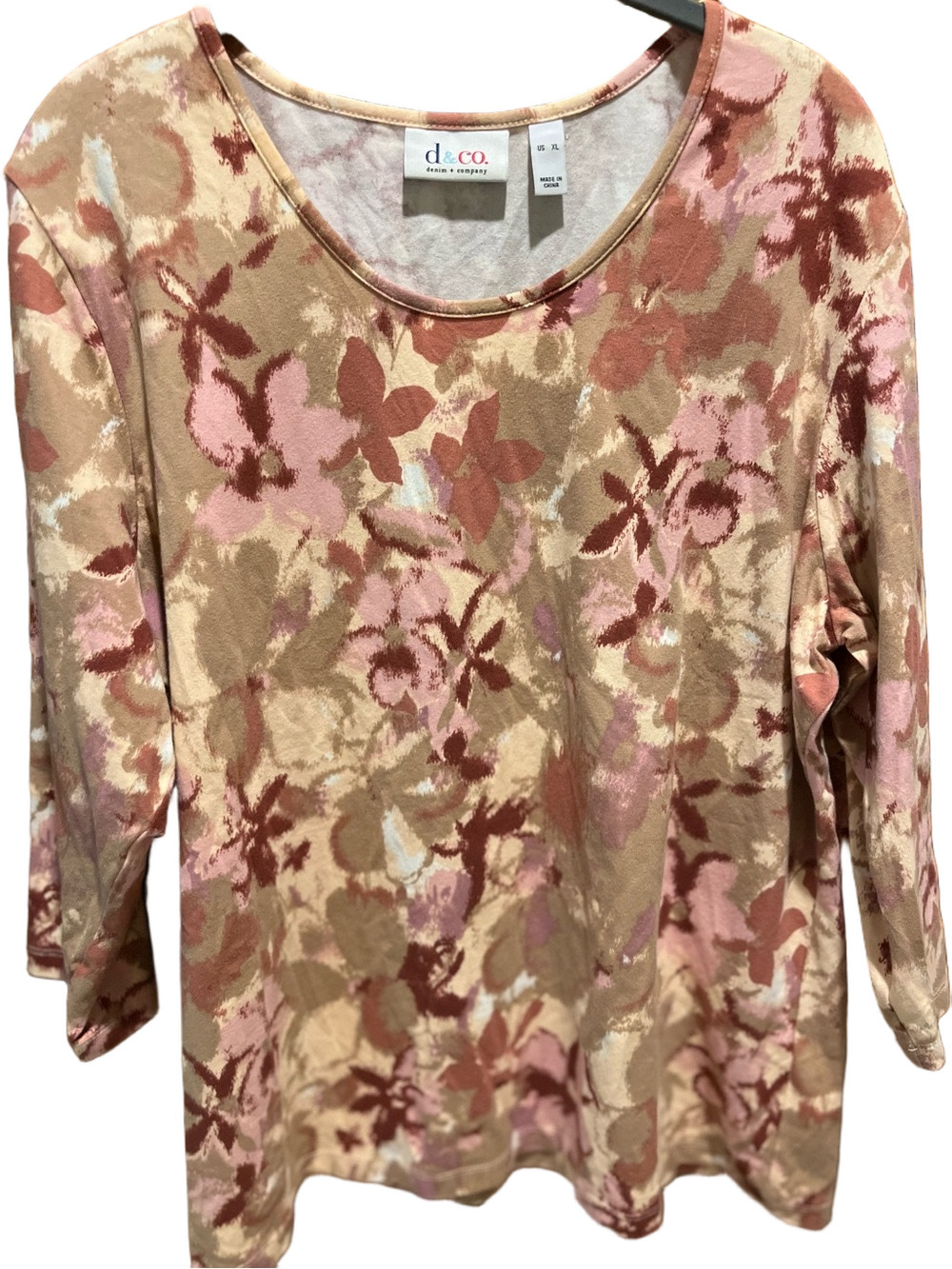 217. WOMENS DENIM + COMPANY XL DETAIL TOP